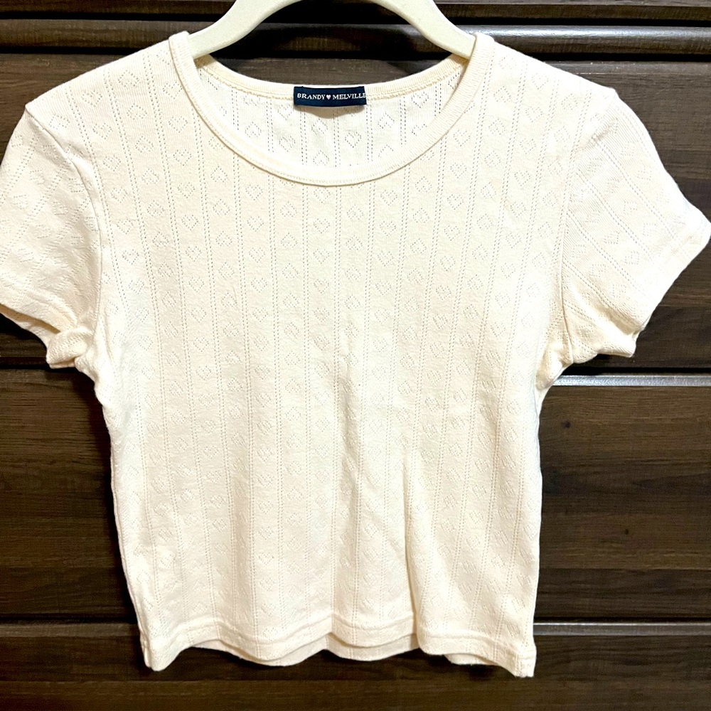 Brandy Melville t-shirt
